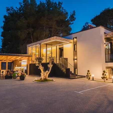 Hotel Beke Vlorë Esterno foto