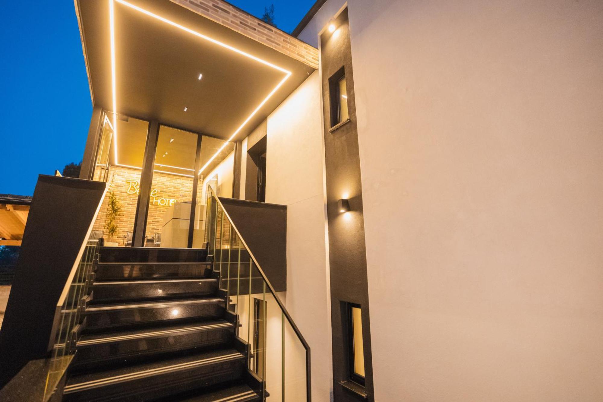Hotel Beke Vlorë Esterno foto