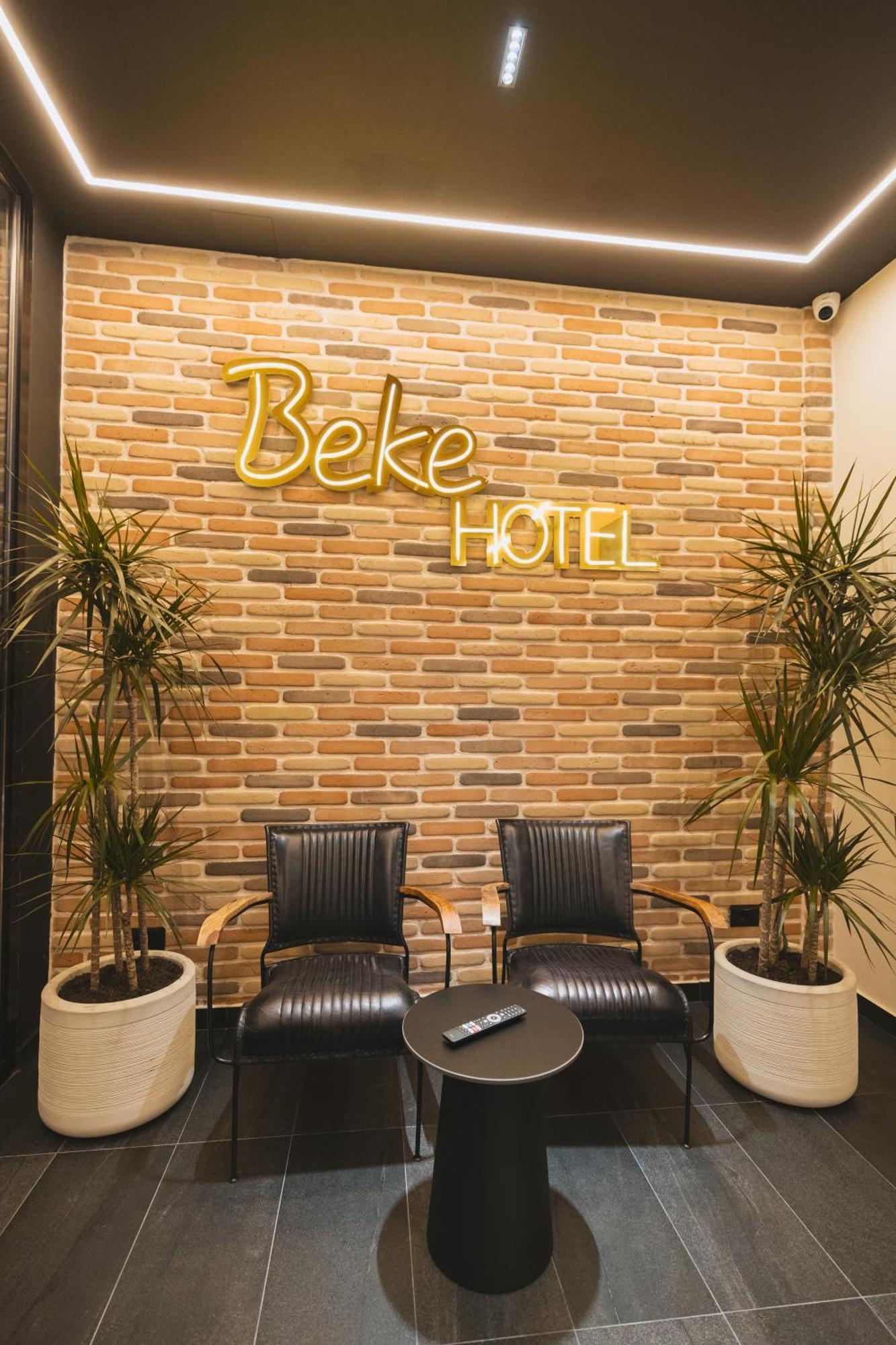 Hotel Beke Vlorë Esterno foto