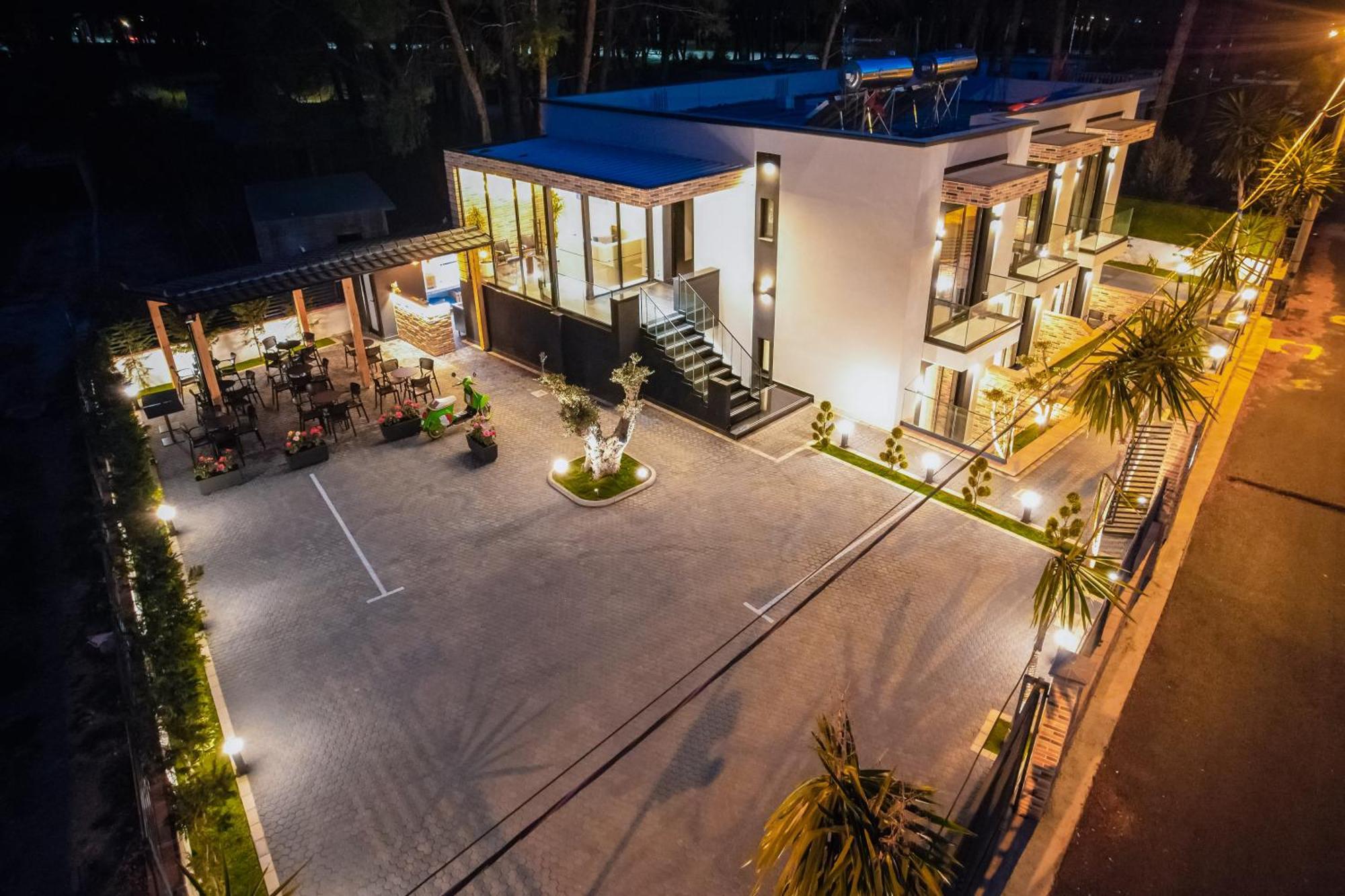 Hotel Beke Vlorë Esterno foto