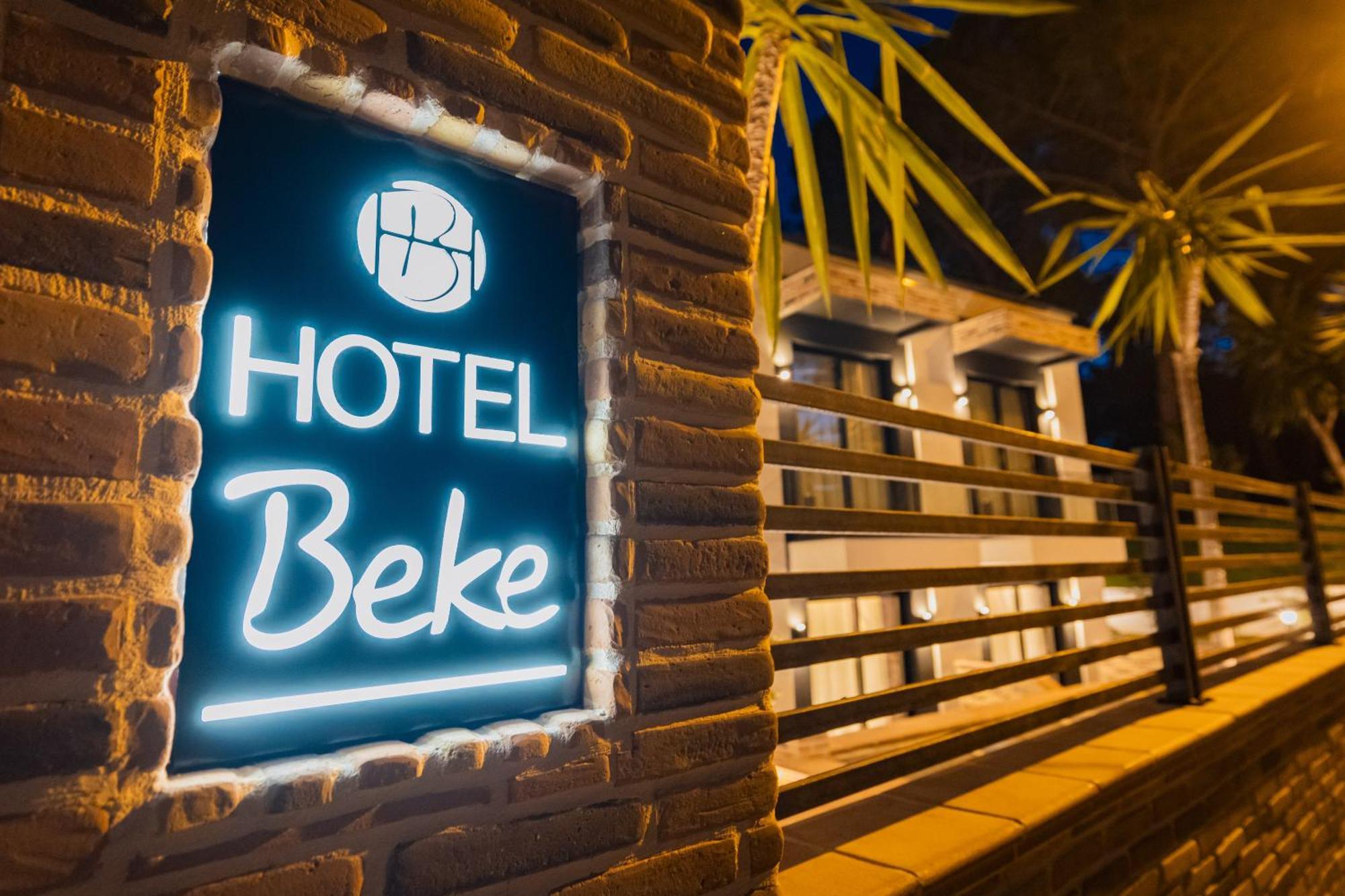 Hotel Beke Vlorë Esterno foto