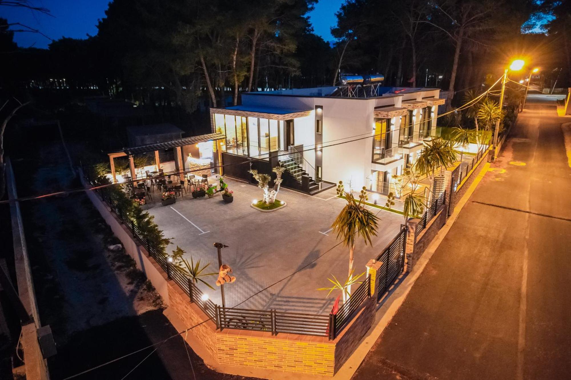 Hotel Beke Vlorë Esterno foto