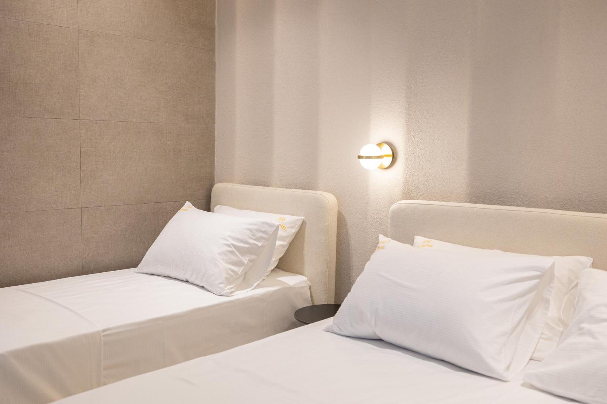 Hotel Beke Vlorë Esterno foto